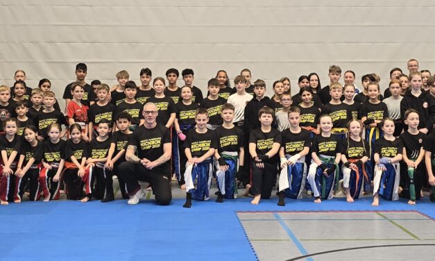 Kickbox Camp 2026 mit 150 Kindern