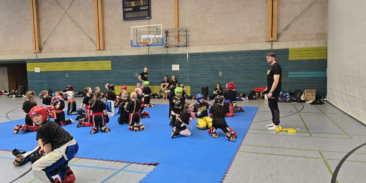 Kickbox Camp 2026 mit 150 Kindern